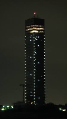 千葉ポートタワーの外観